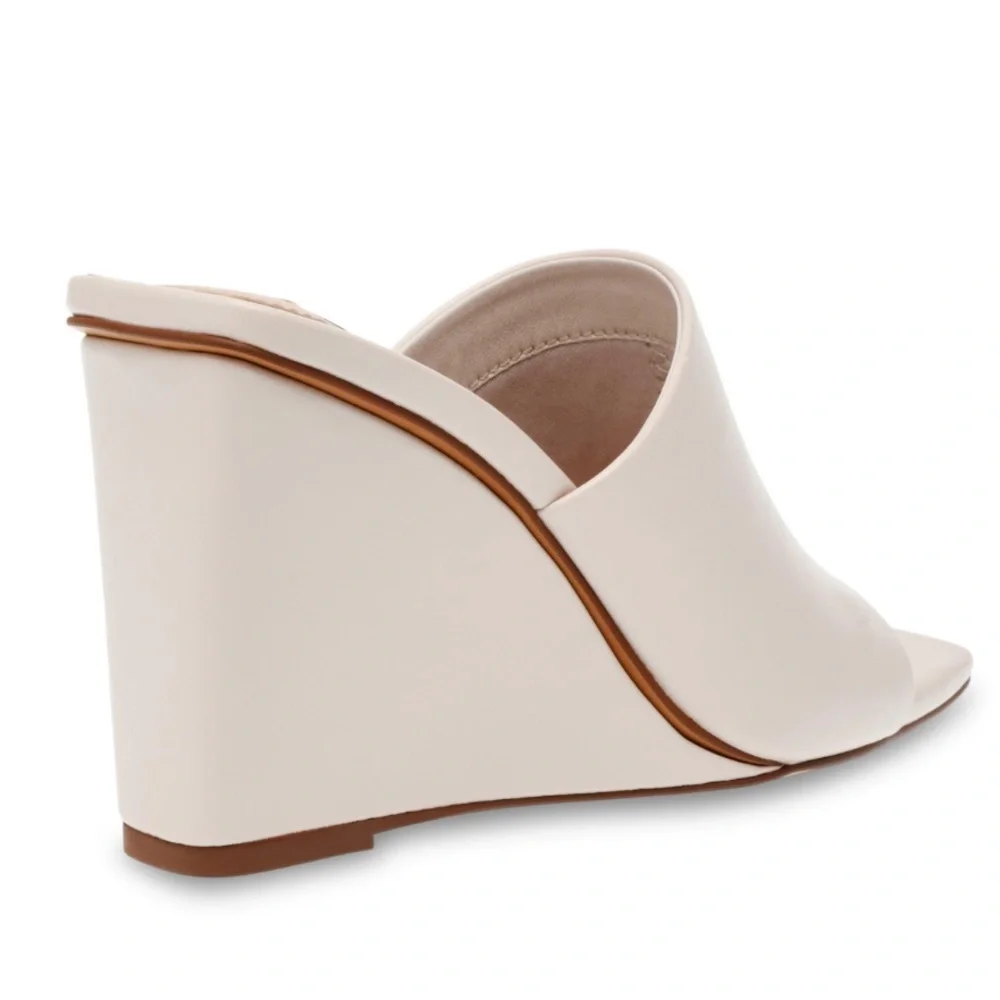 Steven By Steve Madden details care